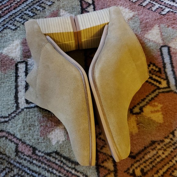 Suede Lillian Mule/Clog by PATRICIA GREEN - NIB - Picture 7 of 8